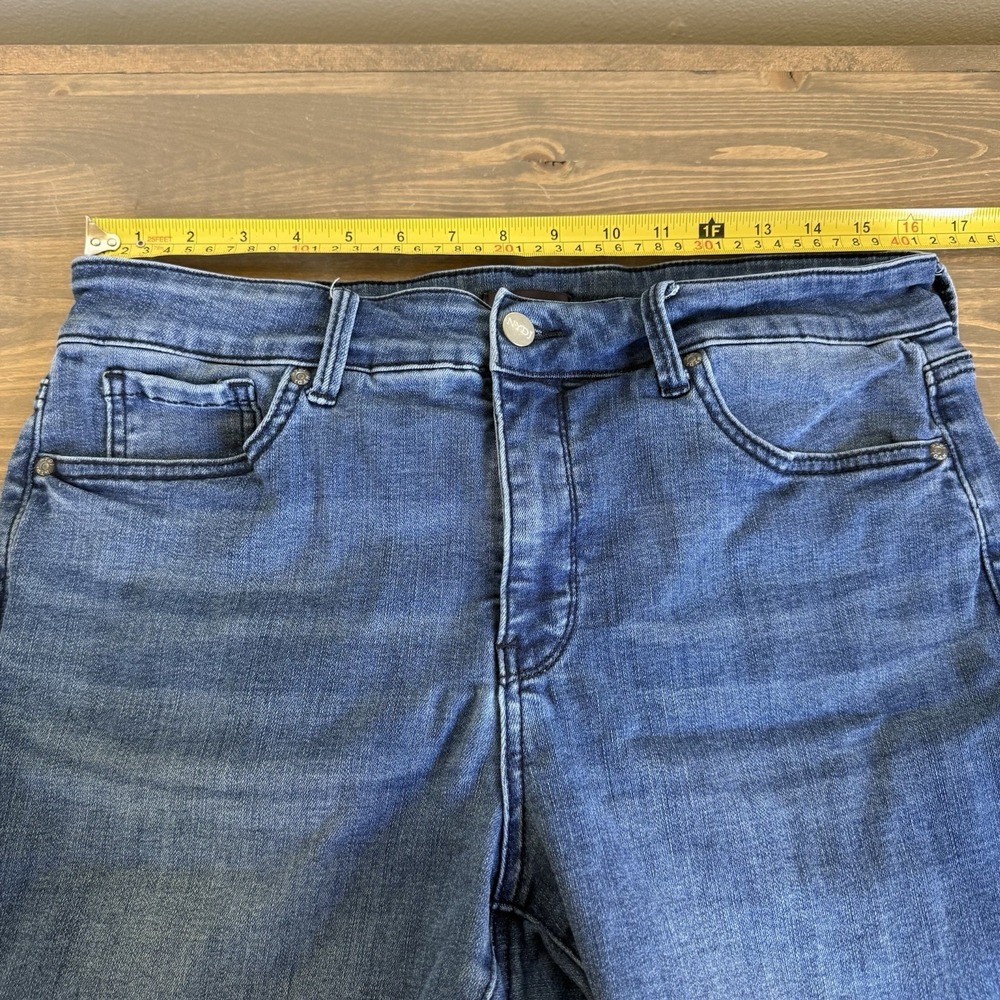 NYDJ Womens 12 Blue Medium Wash Ella Denim Jean Shorts Summer - Picture 6 of 8